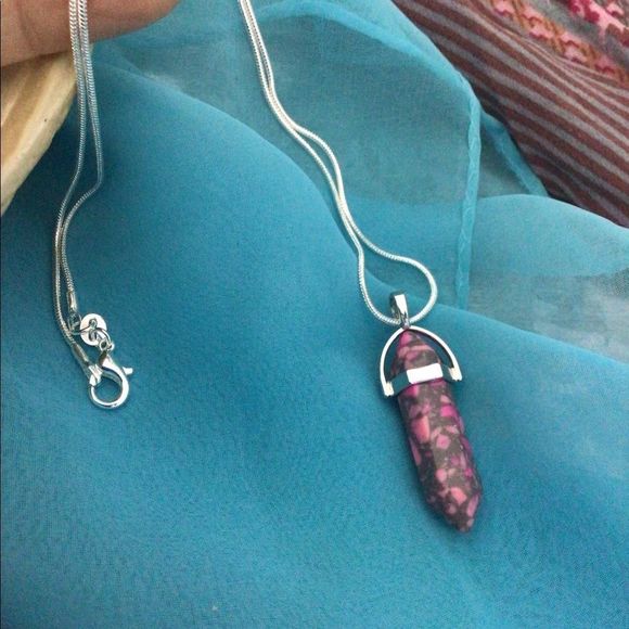 NWT Natural Gemstone 18”Chain & Pendant Pointed Chakra Hexagon Pink Gray - Picture 2 of 13